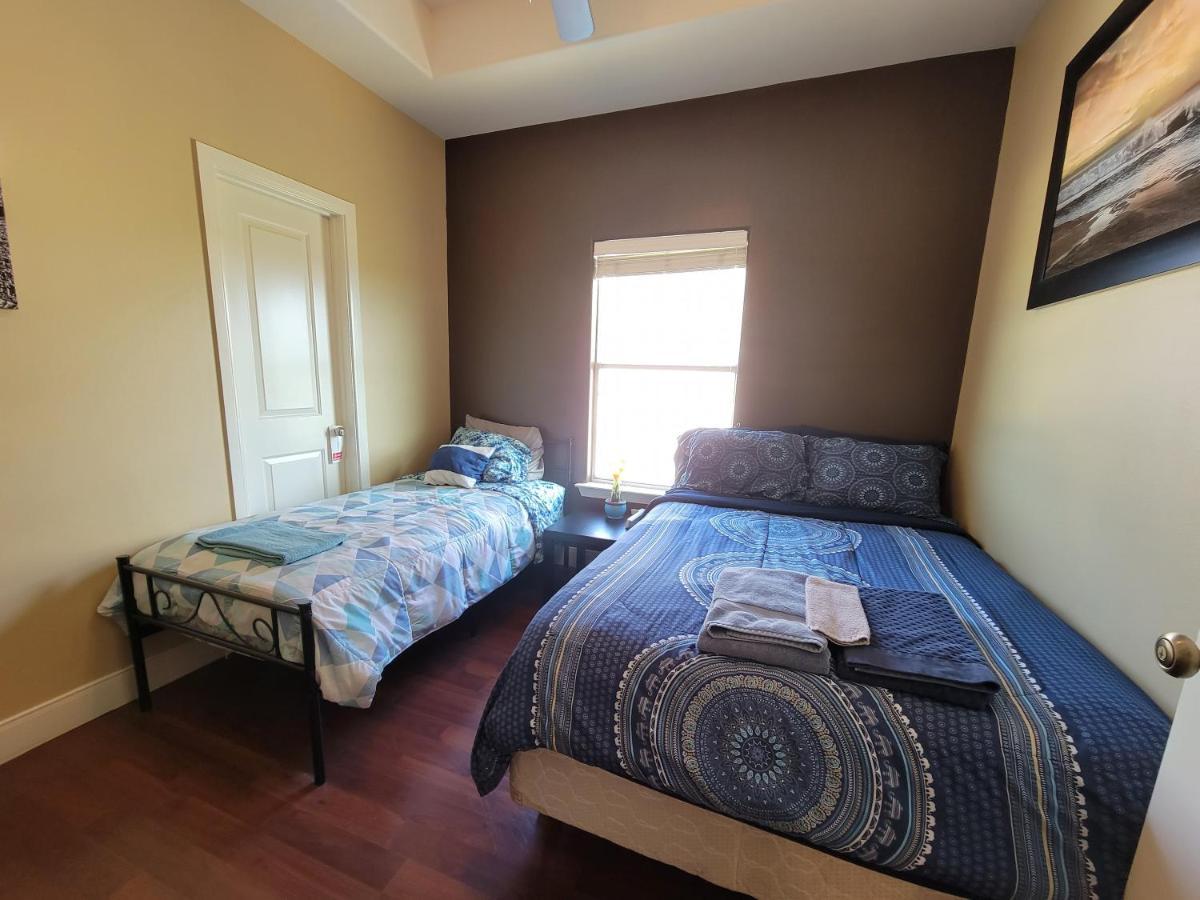 Modern, Private, Smart 4 Bedroom Condo In Desirable Location In Mcallen With Pool! Zewnętrze zdjęcie