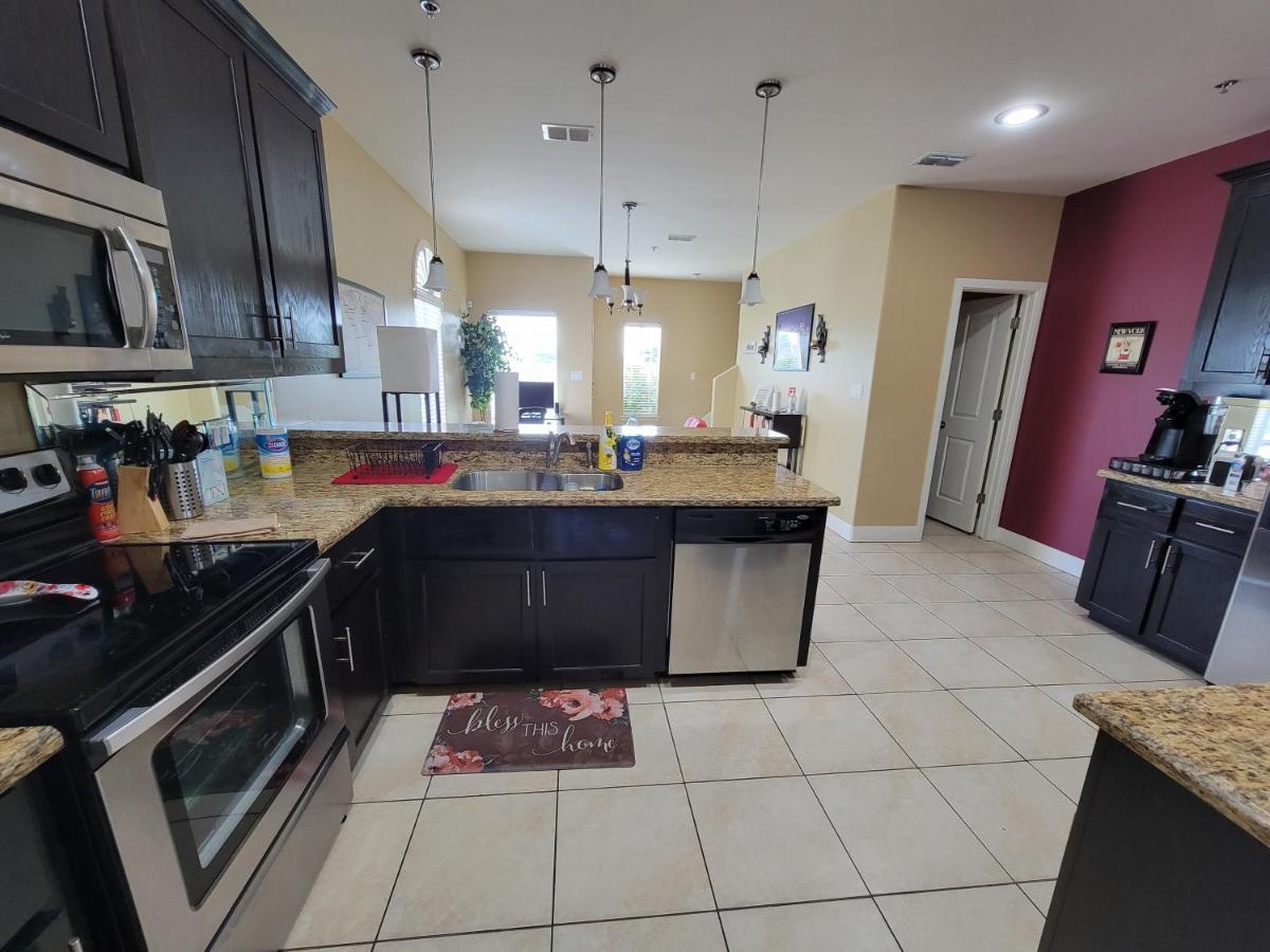 Modern, Private, Smart 4 Bedroom Condo In Desirable Location In Mcallen With Pool! Zewnętrze zdjęcie