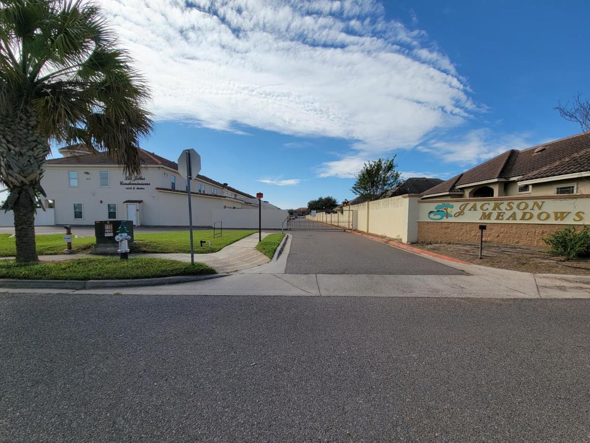 Modern, Private, Smart 4 Bedroom Condo In Desirable Location In Mcallen With Pool! Zewnętrze zdjęcie
